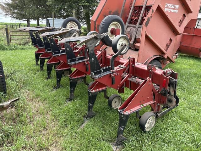 Image of International Harvester 183 equipment image 2