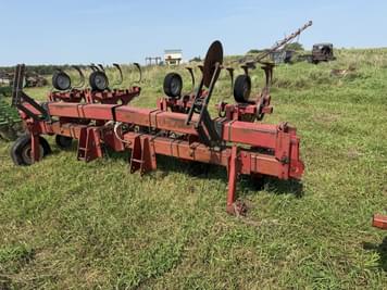 Main image International Harvester 183