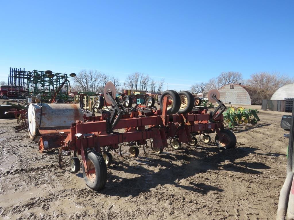 International Harvester 183 Equipment Image0