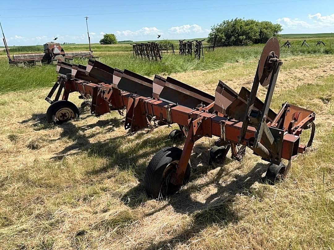 Image of International Harvester 183 Primary image