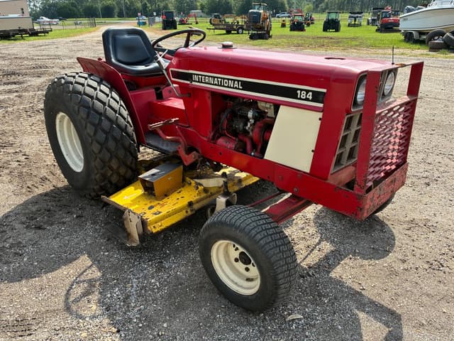 Image of International Harvester 184 equipment image 2