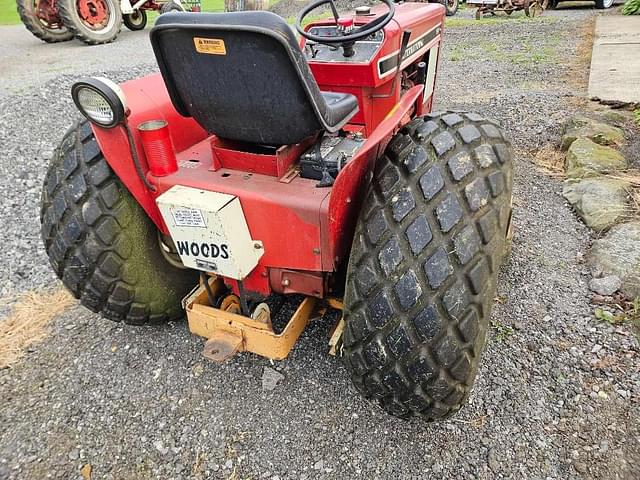 Image of International Harvester 184 equipment image 4