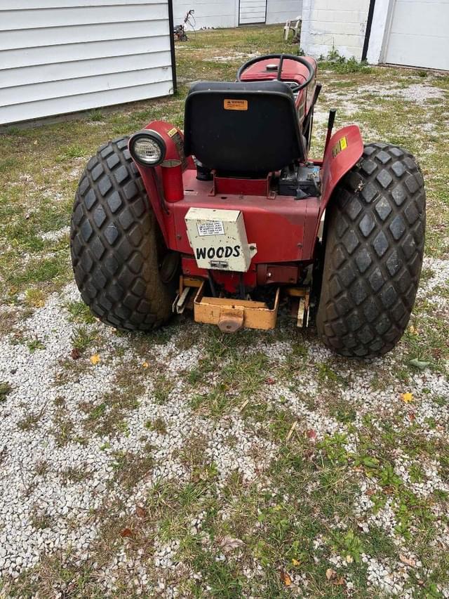 Image of International Harvester 184 Lo-Boy equipment image 2