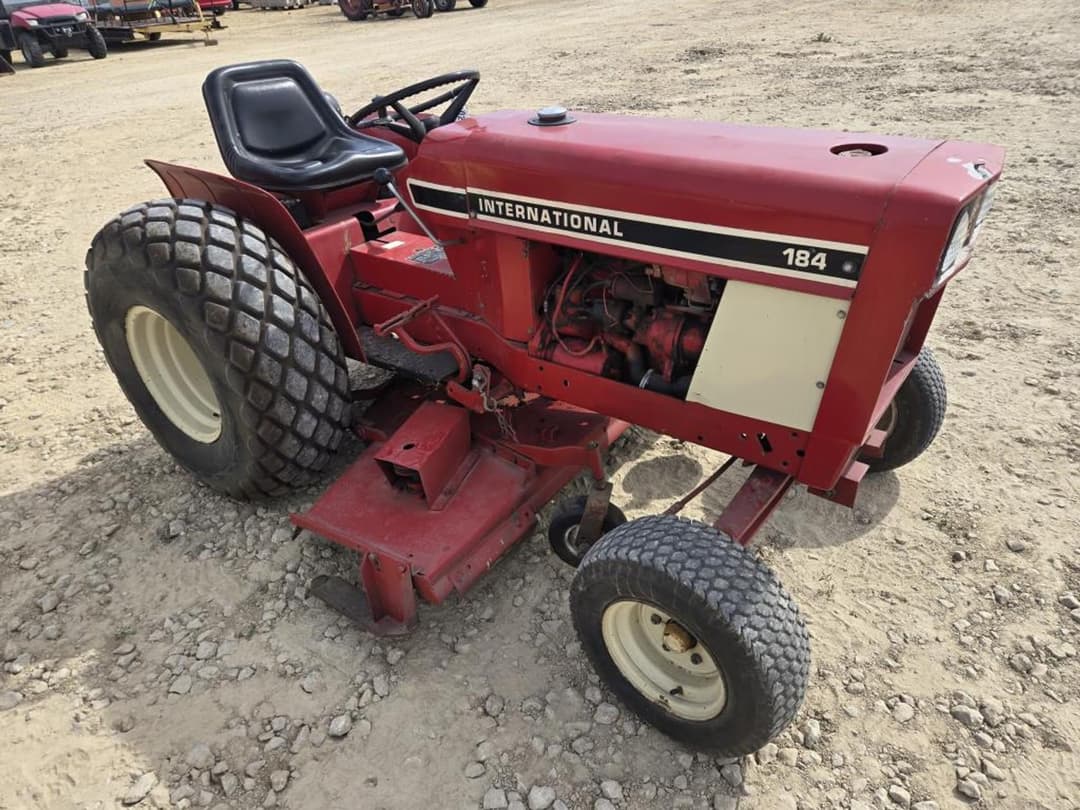 Image of International Harvester 184 Lo-Boy Primary image