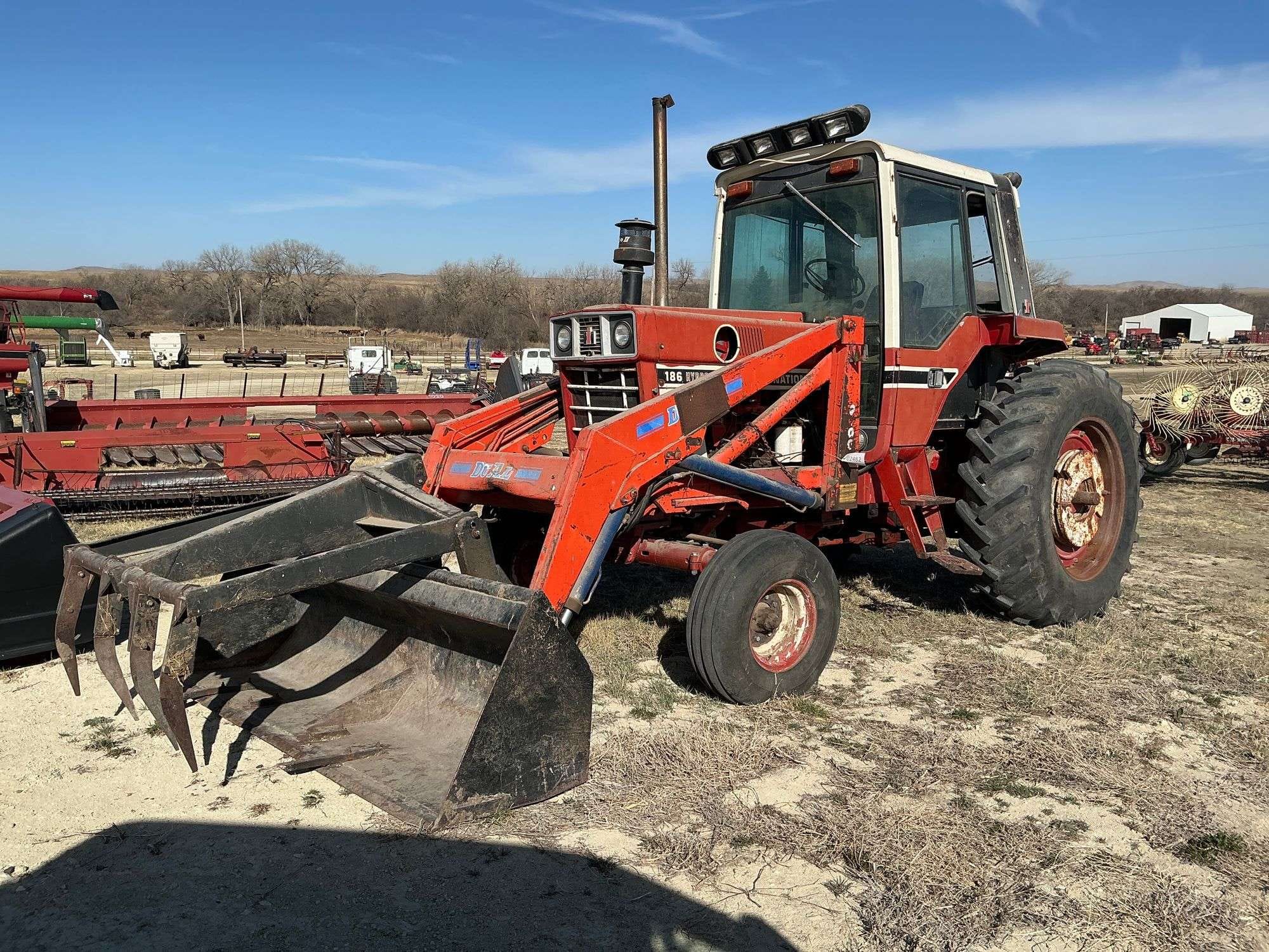 International Harvester Hydro 186 Equipment Image0