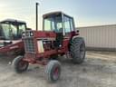International Harvester Hydro 186 Image