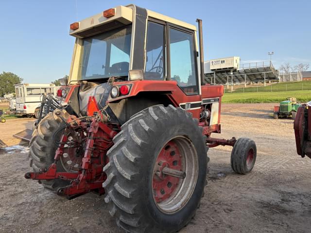 Image of International Harvester Hydro 186 equipment image 2