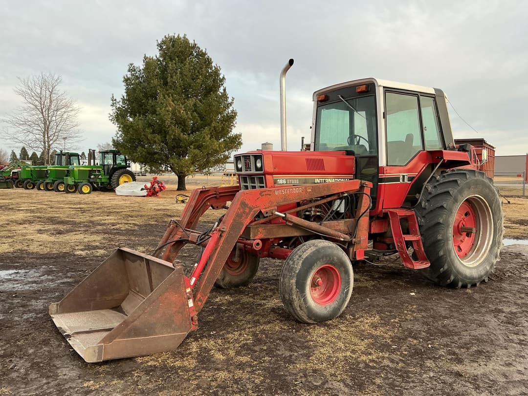 Image of International Harvester Hydro 186 Primary image