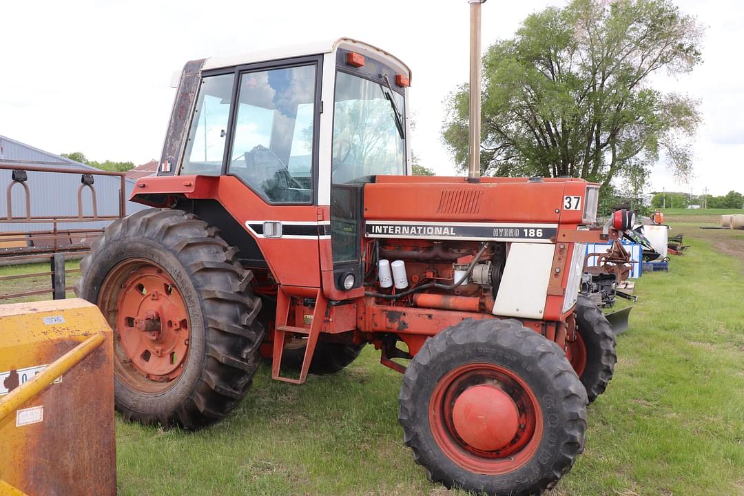 Image of International Harvester Hydro 186 Primary image
