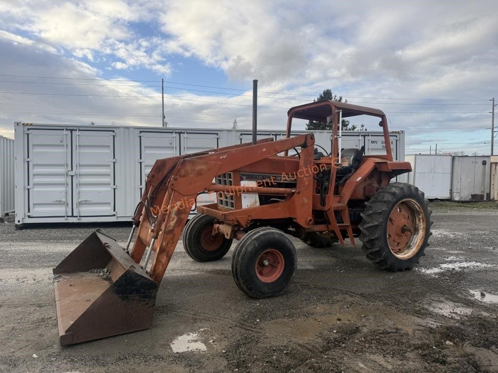 International Harvester Hydro 186 Equipment Image0