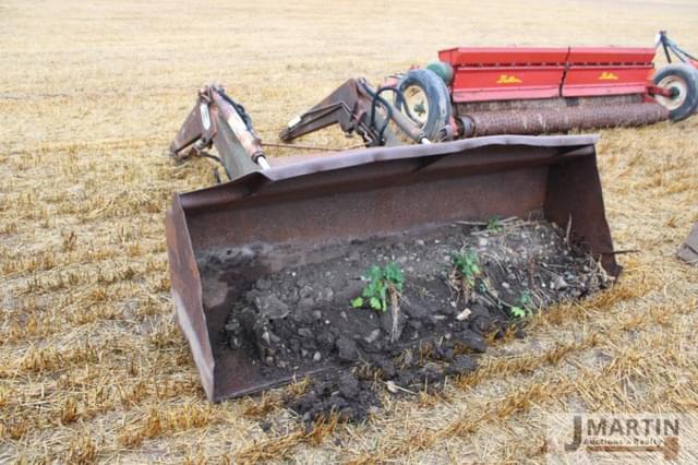 Image of International Harvester 2000 equipment image 2