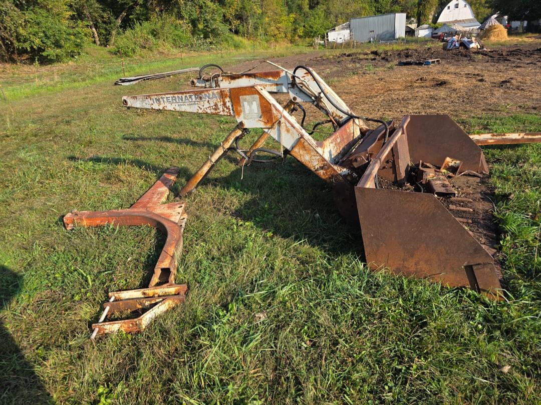 Image of International Harvester 2001 Primary image
