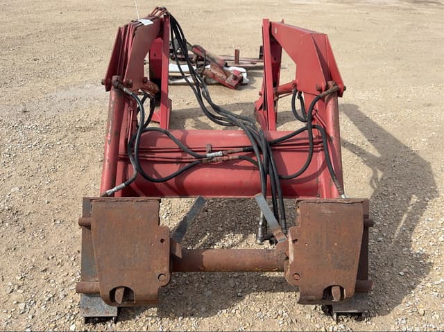 Image of International Harvester 2250 equipment image 2