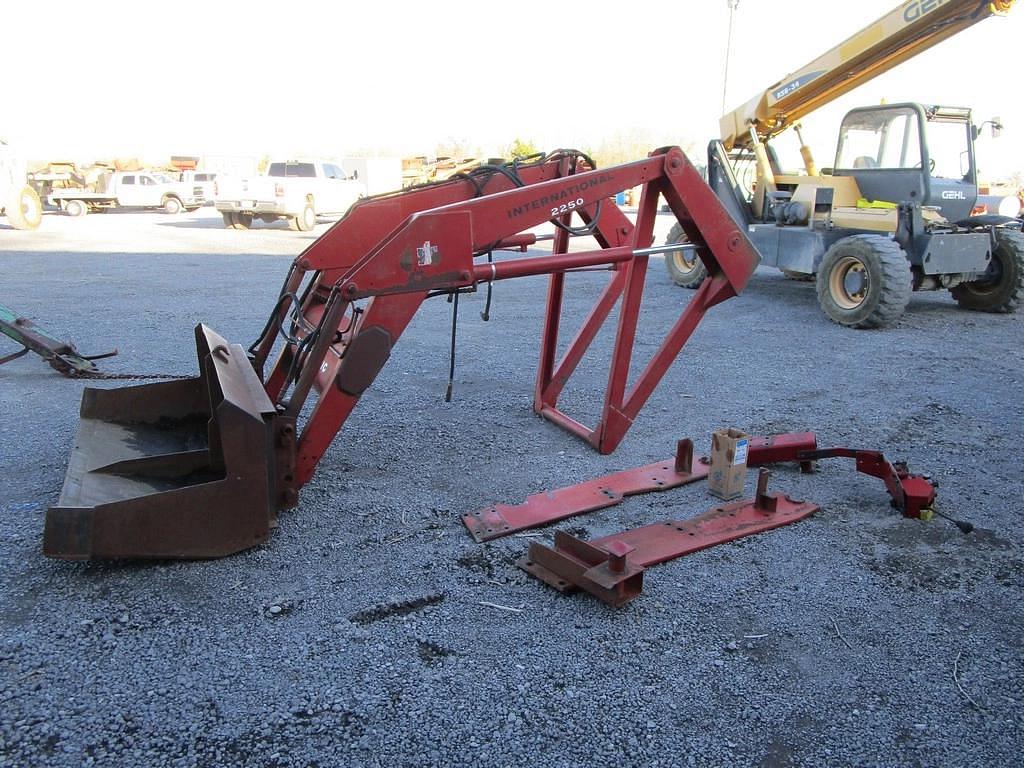 Image of International Harvester 2250 Primary image