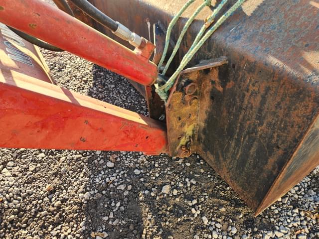 Image of International Harvester 2250 equipment image 3