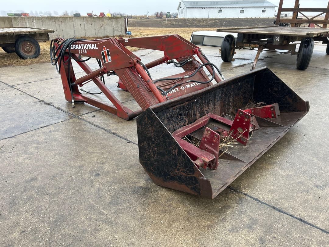 Image of International Harvester 2250 Primary image