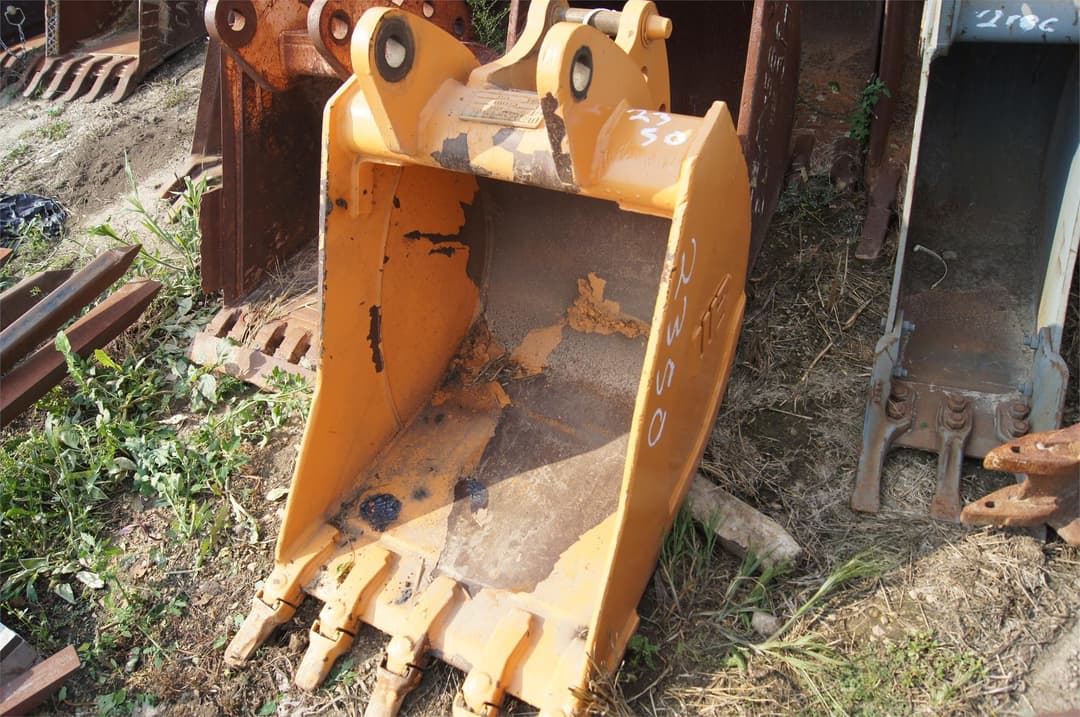Image of International Harvester 2350 Primary image
