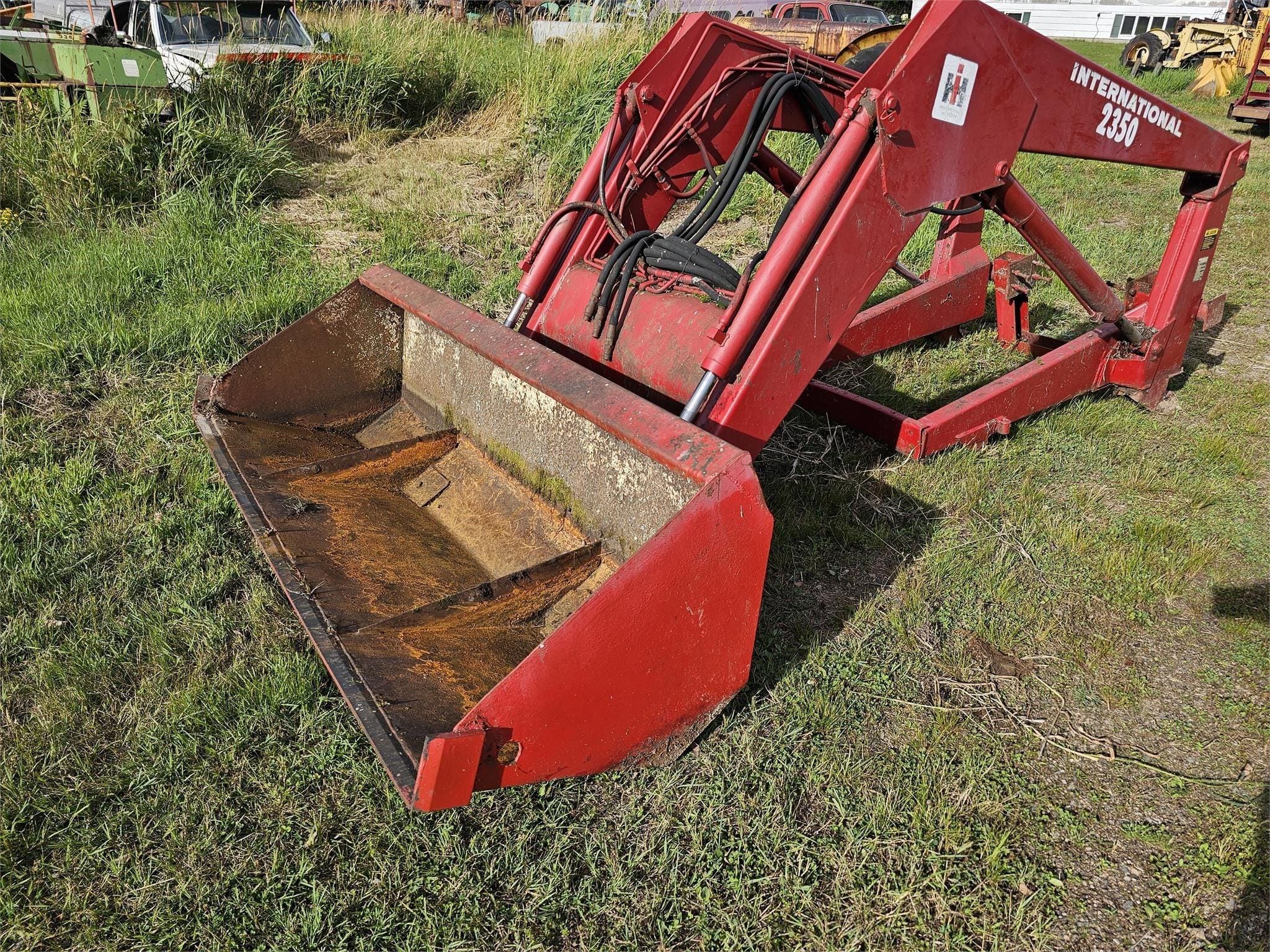 International Harvester 2350 Equipment Image0