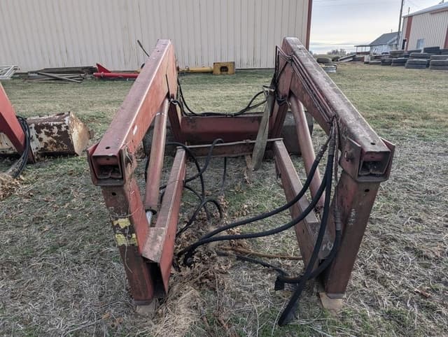 Image of International Harvester 2350 equipment image 3