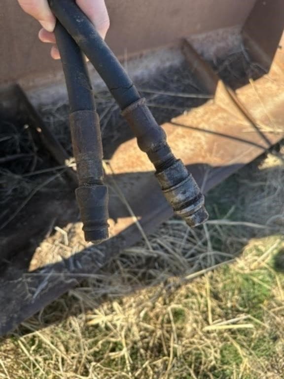 Image of International Harvester 2350 equipment image 3