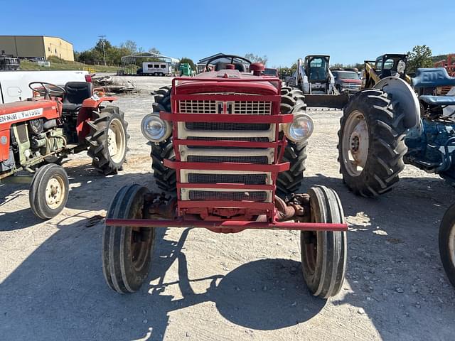 Image of International Harvester 240 equipment image 1