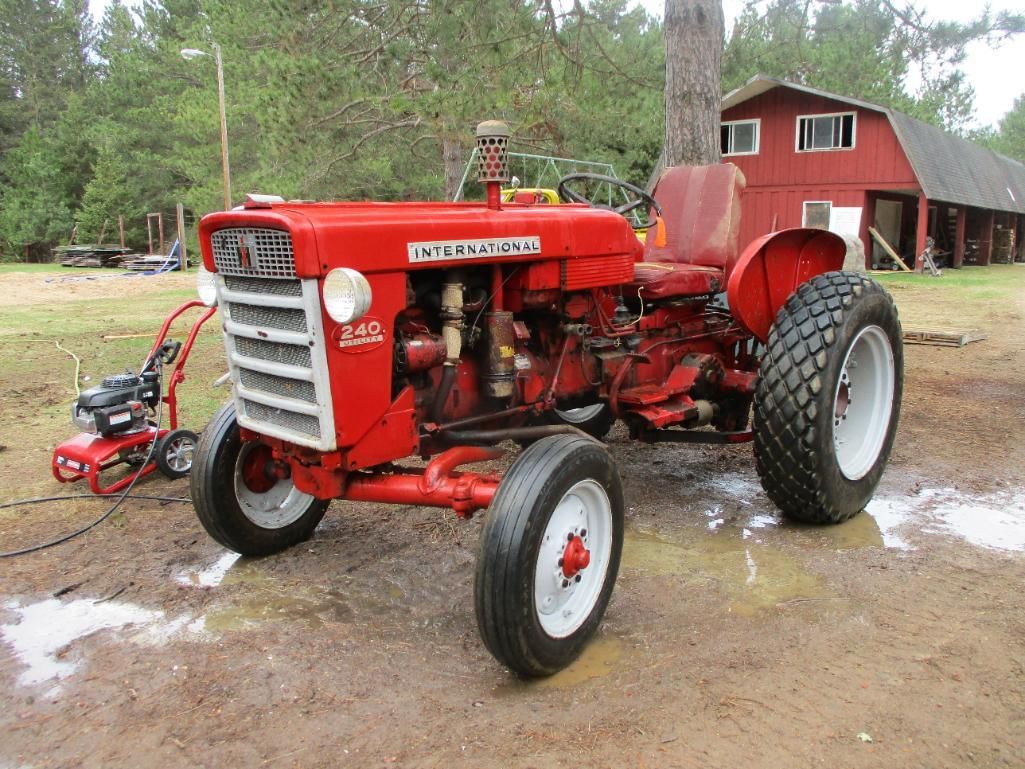 Main image International Harvester 240