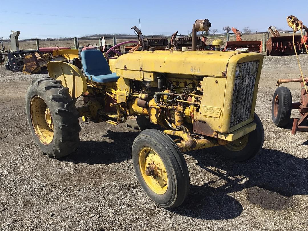 Image of International Harvester 2404 Primary image