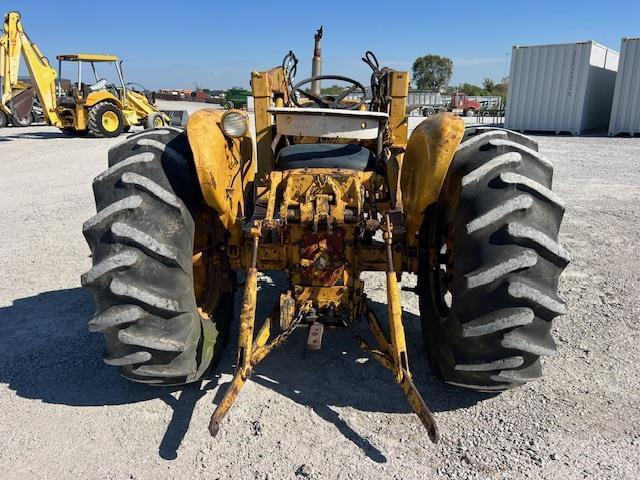 Image of International Harvester 2404 equipment image 3