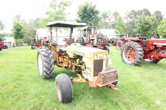 Image of International Harvester 2424 equipment image 1