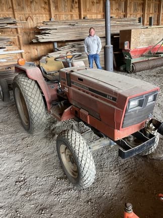 Image of International Harvester 244 equipment image 3