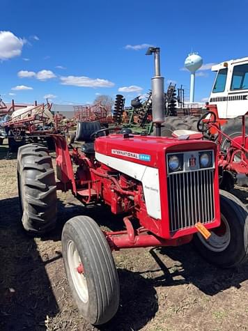Main image International Harvester 2444