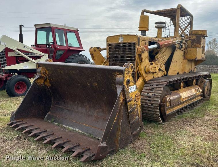 Main image International Harvester  250 
