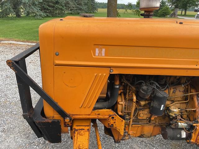 Image of International Harvester 2500A equipment image 3