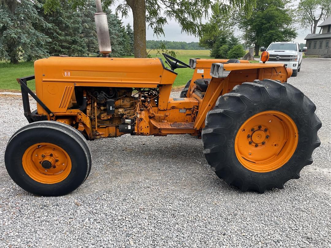 Image of International Harvester 2500A Primary image
