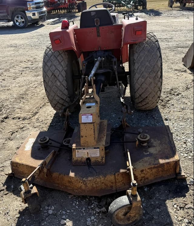 Image of International Harvester 254 equipment image 4