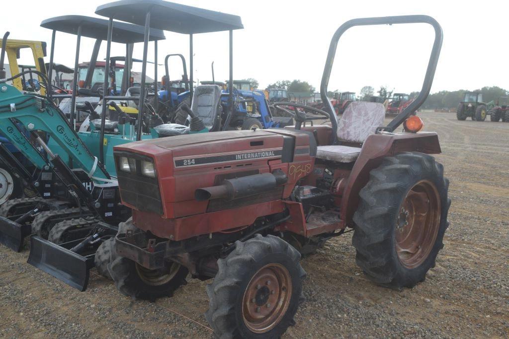 Image of International Harvester 254 Primary image