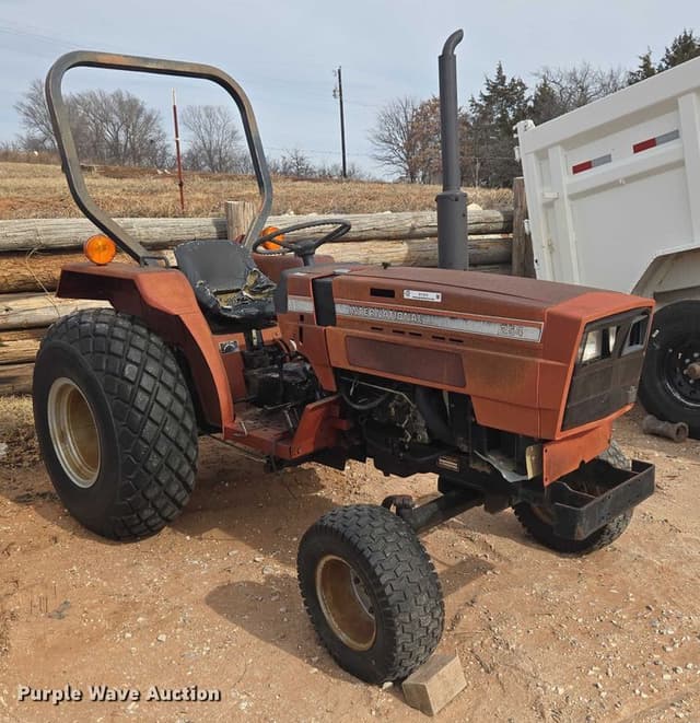 Image of International Harvester 254 equipment image 2