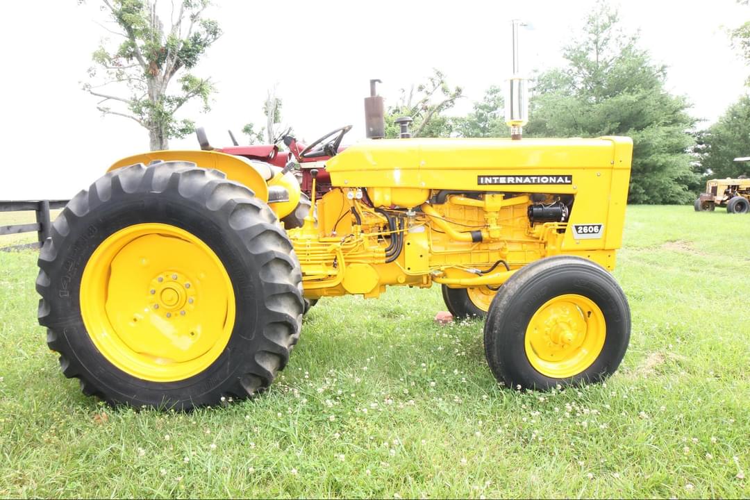 Image of International Harvester 2606 Primary image