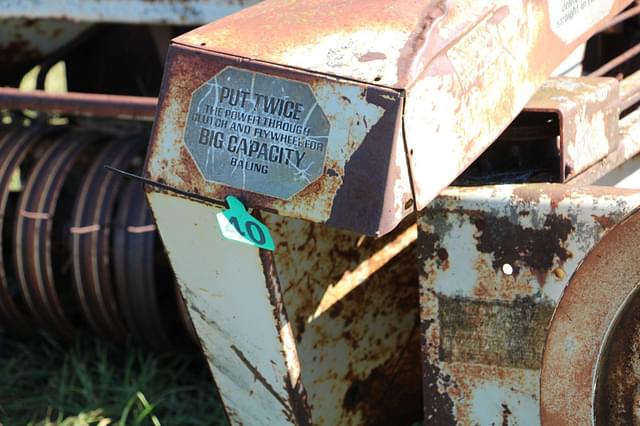 Image of International Harvester 27 equipment image 1