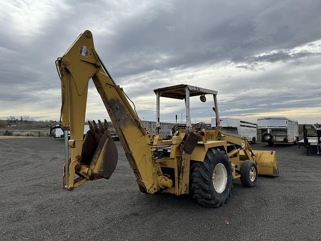 Image of International Harvester 270A equipment image 2