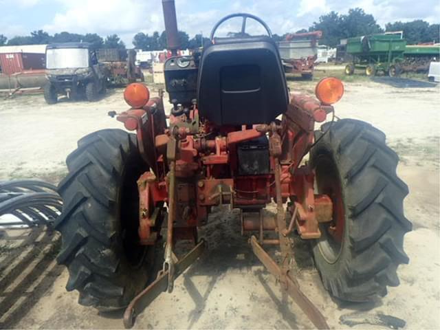 Image of International Harvester 274 equipment image 3