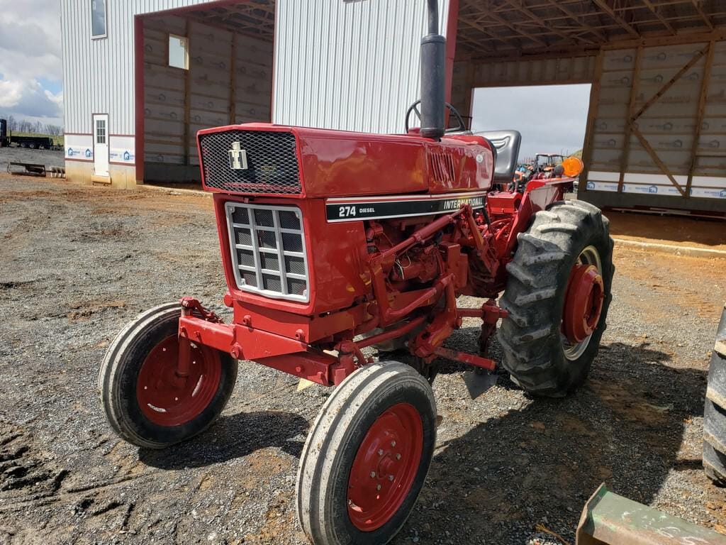 Main image International Harvester 274
