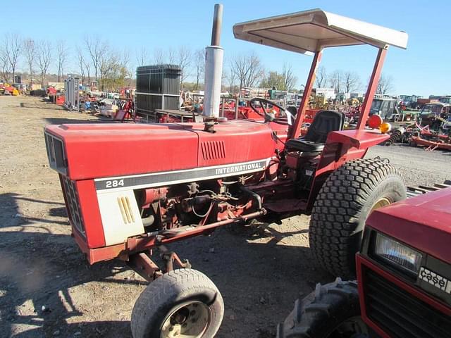 Image of International Harvester 284 equipment image 1