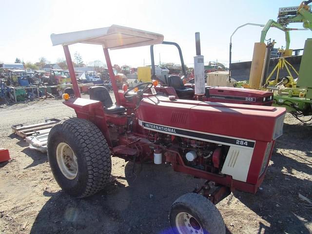 Image of International Harvester 284 equipment image 3