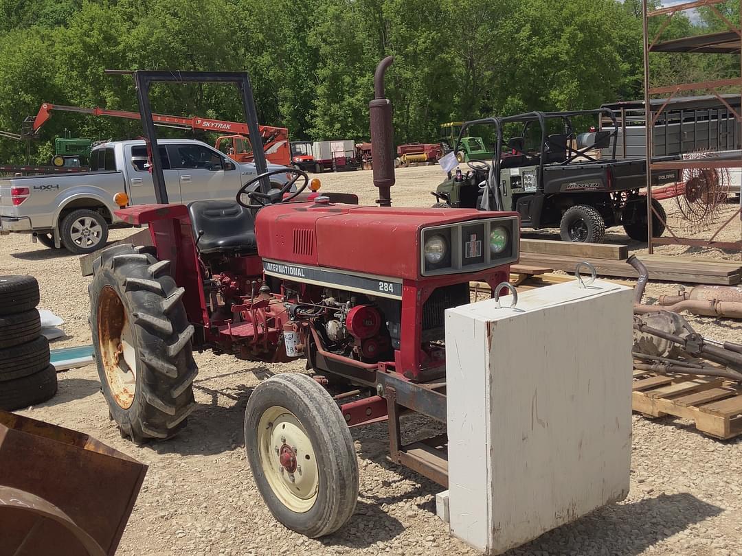 Image of International Harvester 284 Primary image