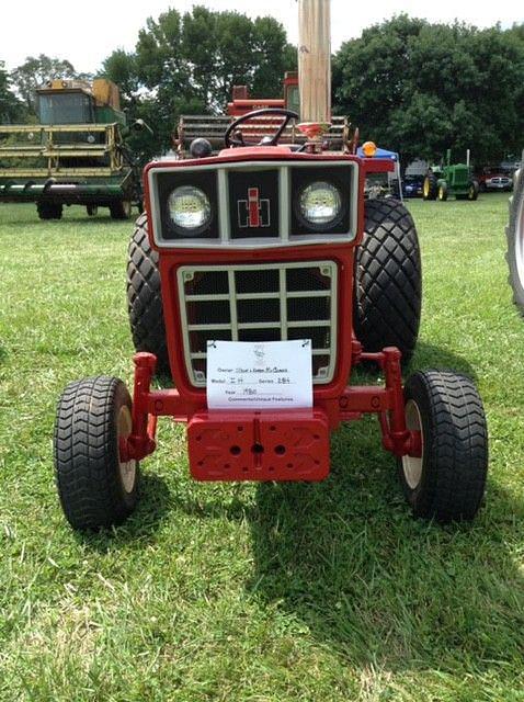 Image of International Harvester 284 equipment image 4