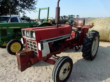 Main image International Harvester 284