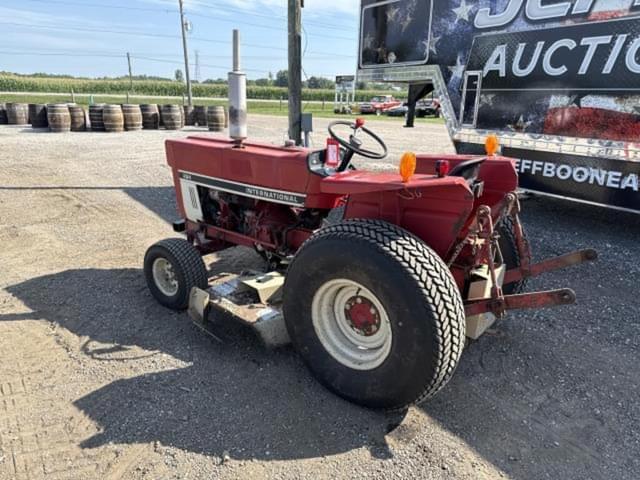 Image of International Harvester 284 equipment image 1