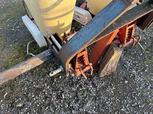 Image of International Harvester 295 equipment image 1