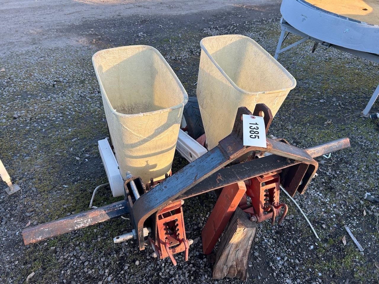 International Harvester 295 Equipment Image0